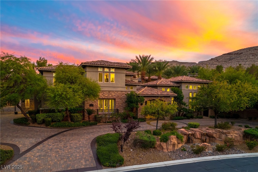 5 Wood Creek Court Las Vegas NV 89141