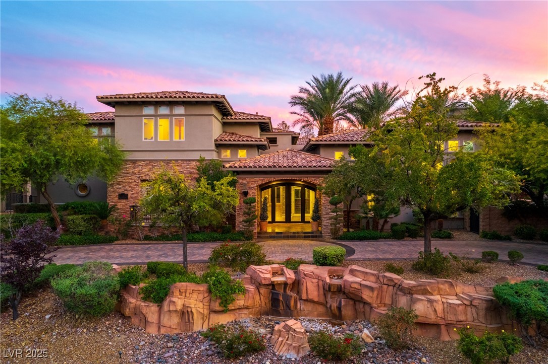 5 Wood Creek Court Las Vegas NV 89141