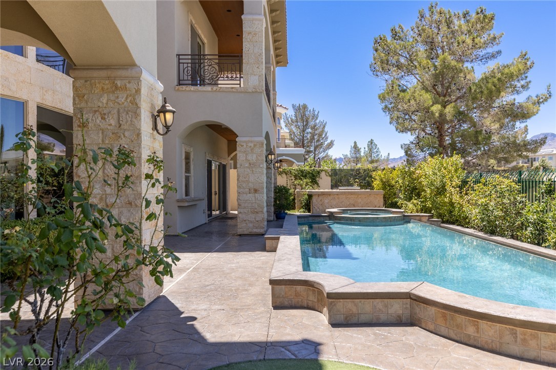 9724 Verlaine Court Las Vegas NV 89145