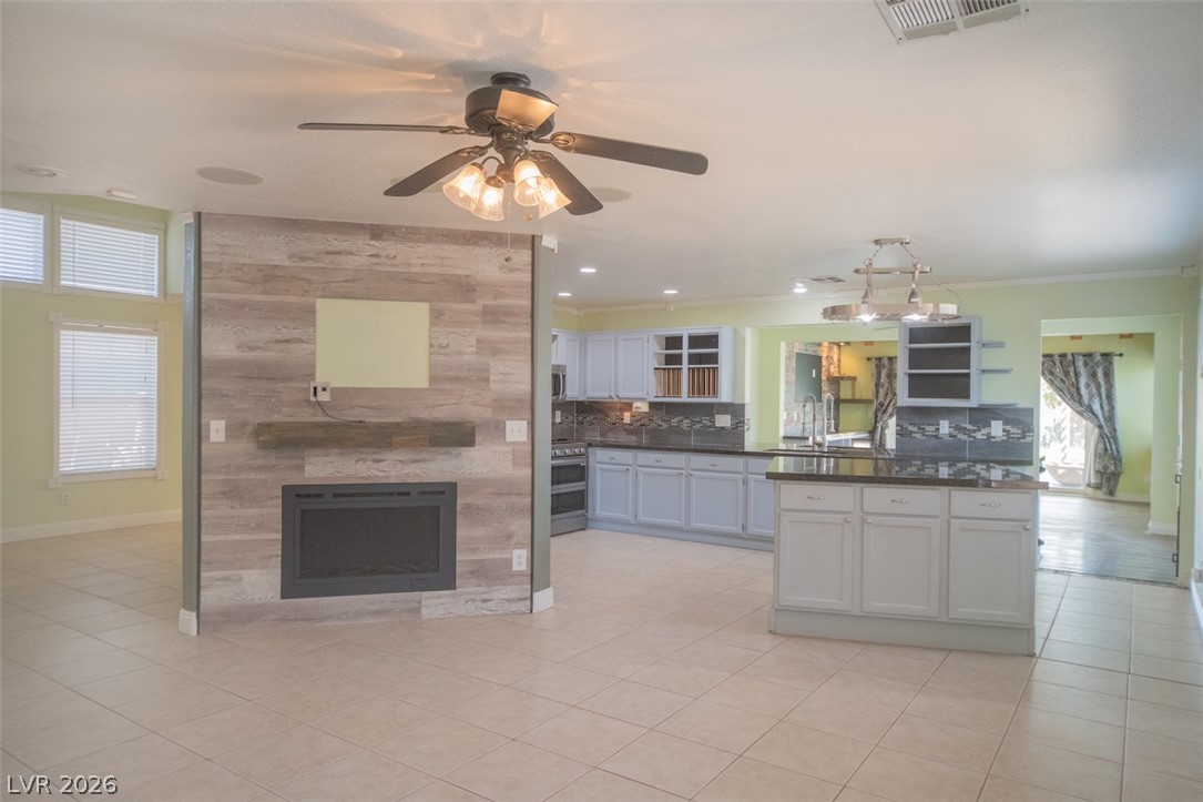 121 Heather Drive Henderson NV 89002