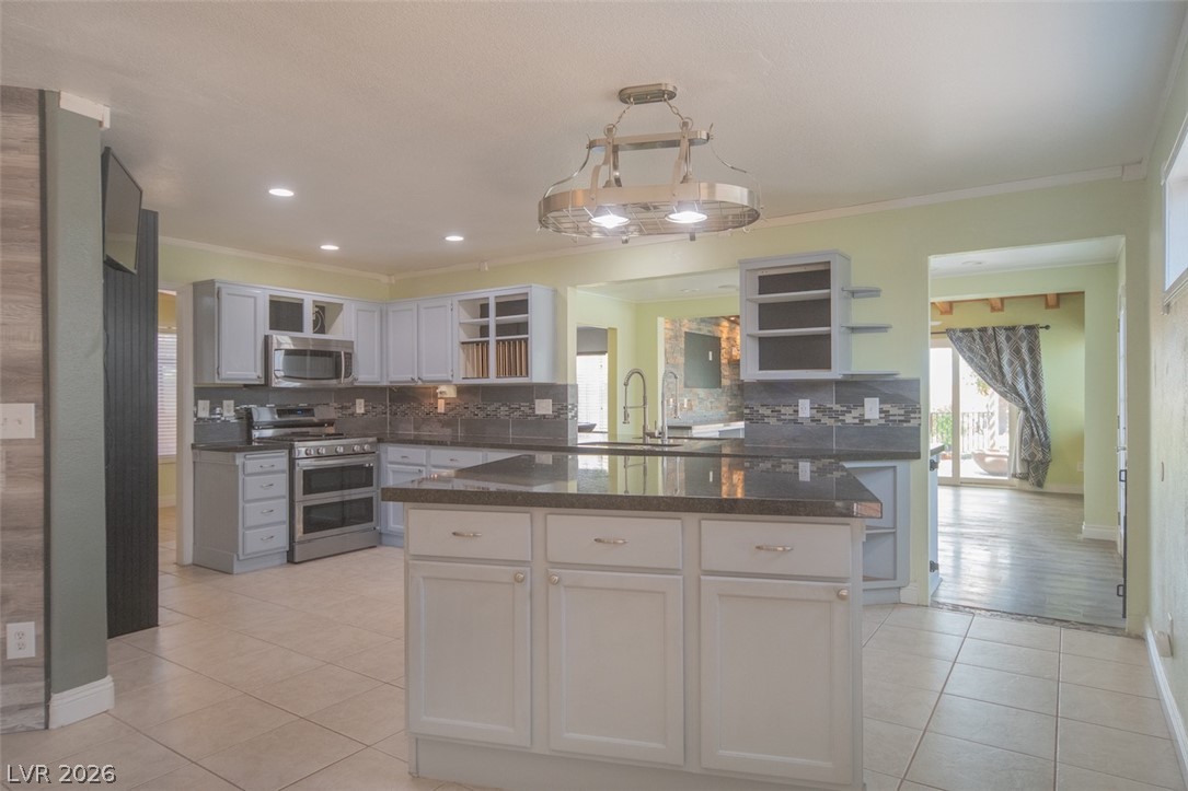 121 Heather Drive Henderson NV 89002