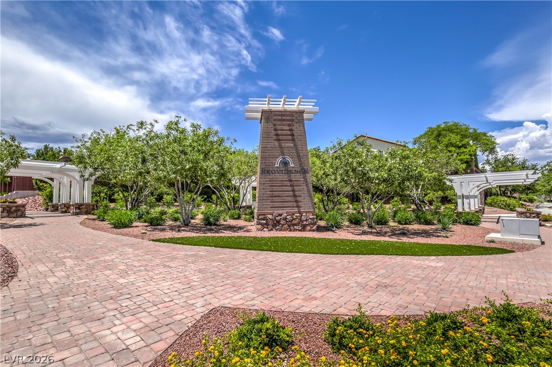 10560 Laurelwood Lake Avenue Las Vegas NV 89166