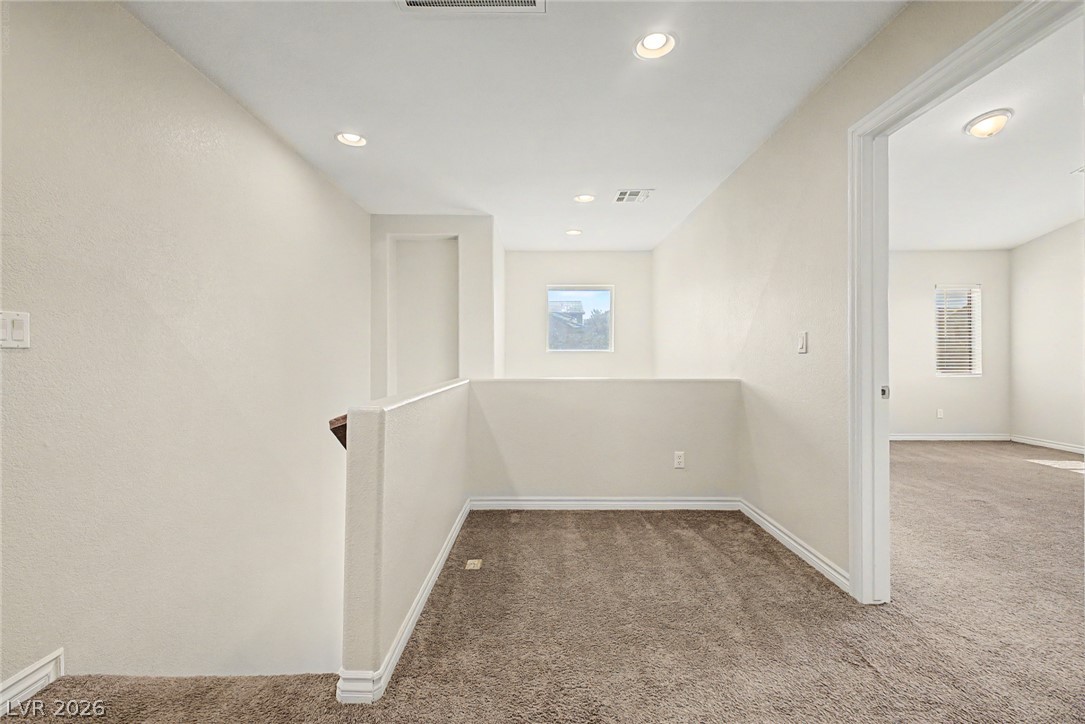 10560 Laurelwood Lake Avenue Las Vegas NV 89166