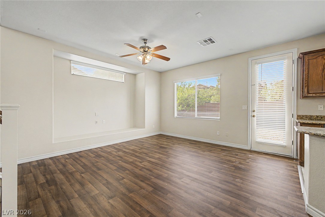 10560 Laurelwood Lake Avenue Las Vegas NV 89166