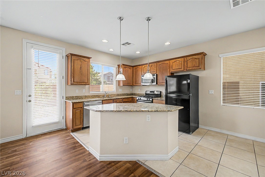 10560 Laurelwood Lake Avenue Las Vegas NV 89166