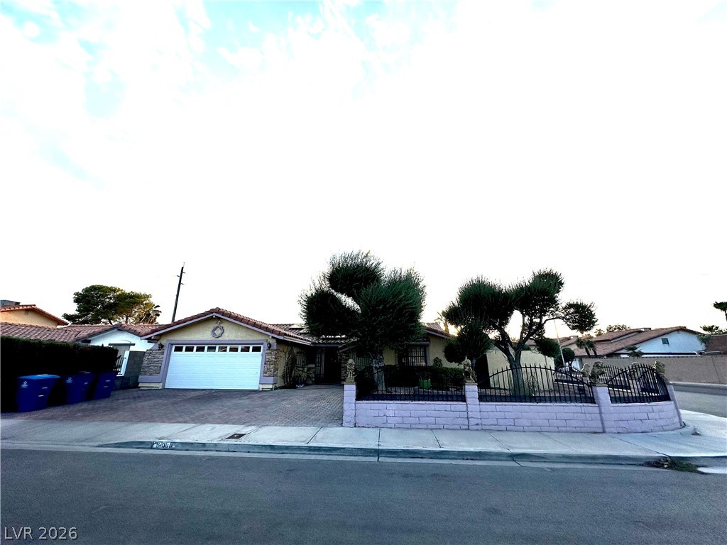 3811 Leisure Lane Las Vegas NV 89103