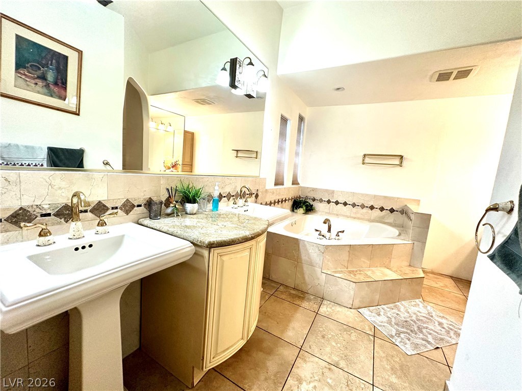 3811 Leisure Lane Las Vegas NV 89103
