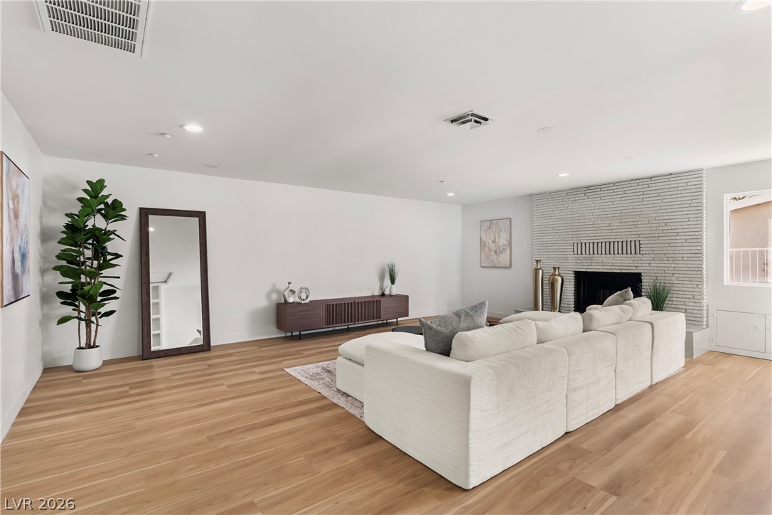 2106 West Oakey Boulevard Las Vegas NV 89102