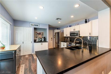 6956 Emerald Springs Lane Las Vegas NV 89113