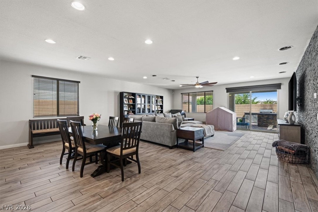 6320 Regina Ridge Street Las Vegas NV 89149