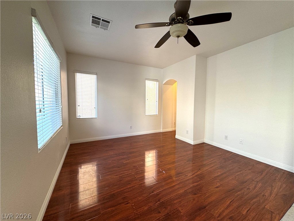 5872 Sakhalin Avenue Las Vegas NV 89139