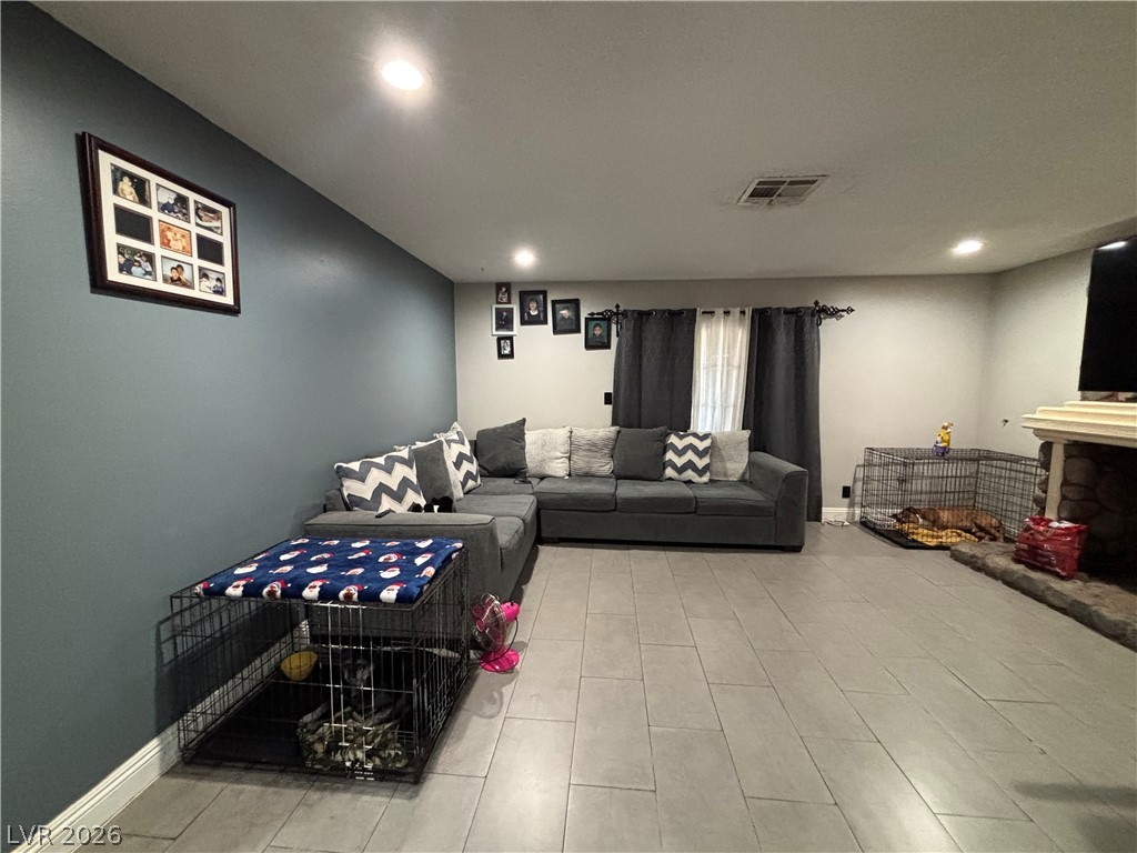 3916 Nixson Drive Las Vegas NV 89110