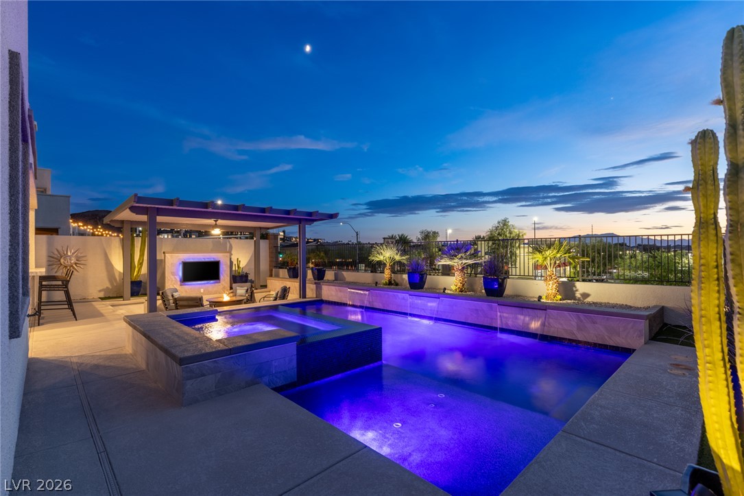 743 Glowing Horizon Street Henderson NV 89052