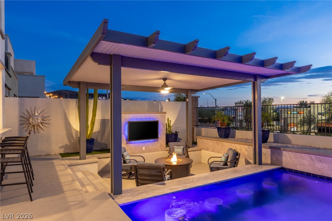 743 Glowing Horizon Street Henderson NV 89052