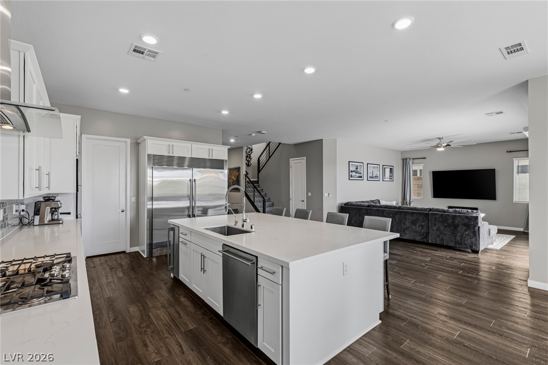 743 Glowing Horizon Street Henderson NV 89052