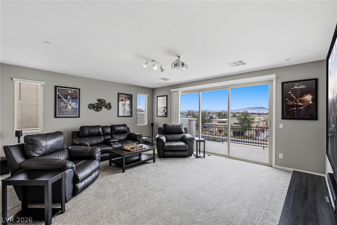 743 Glowing Horizon Street Henderson NV 89052