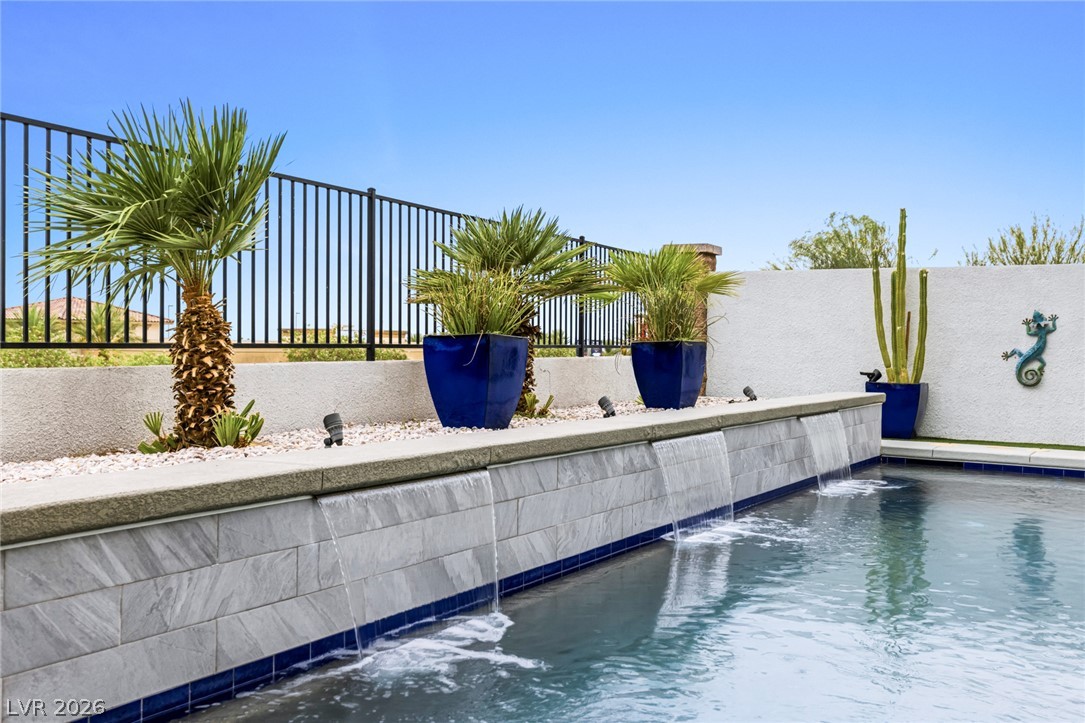 743 Glowing Horizon Street Henderson NV 89052