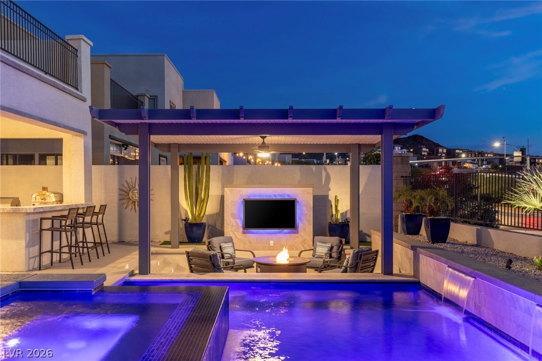 743 Glowing Horizon Street Henderson NV 89052