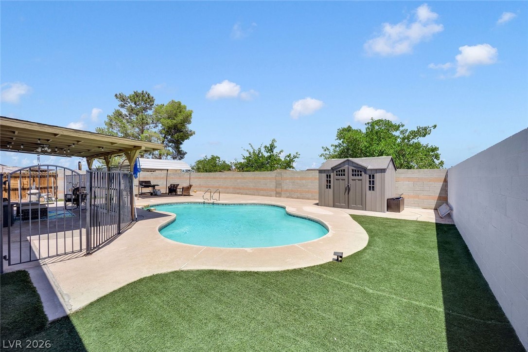 211 Fir Street Henderson NV 89015