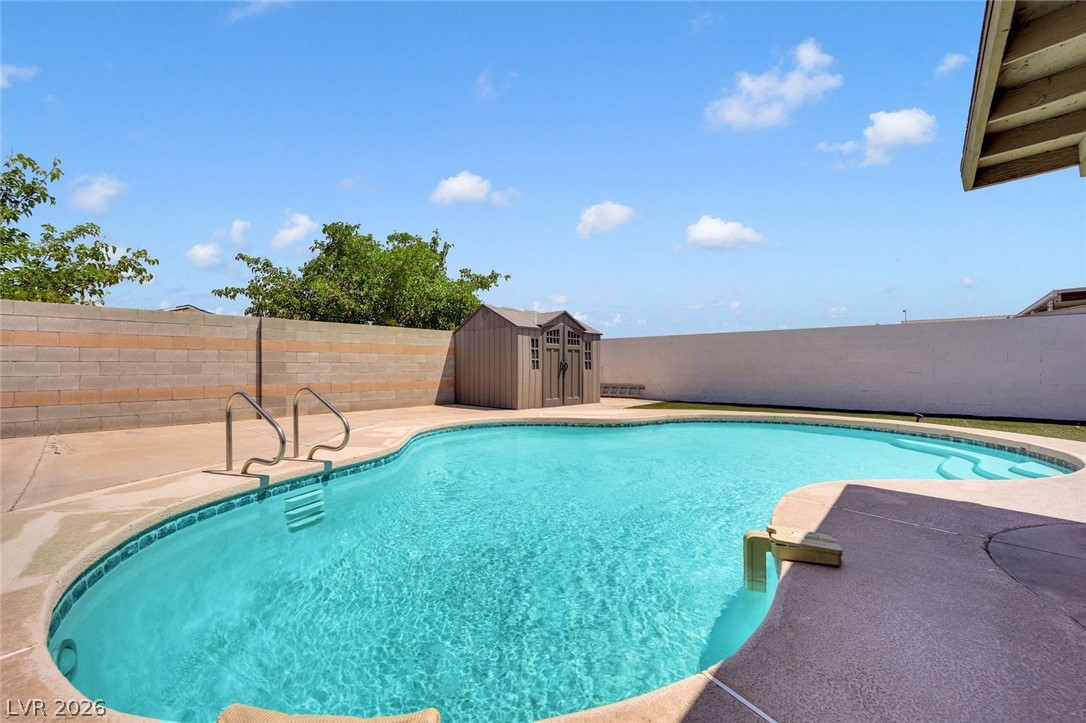 211 Fir Street Henderson NV 89015