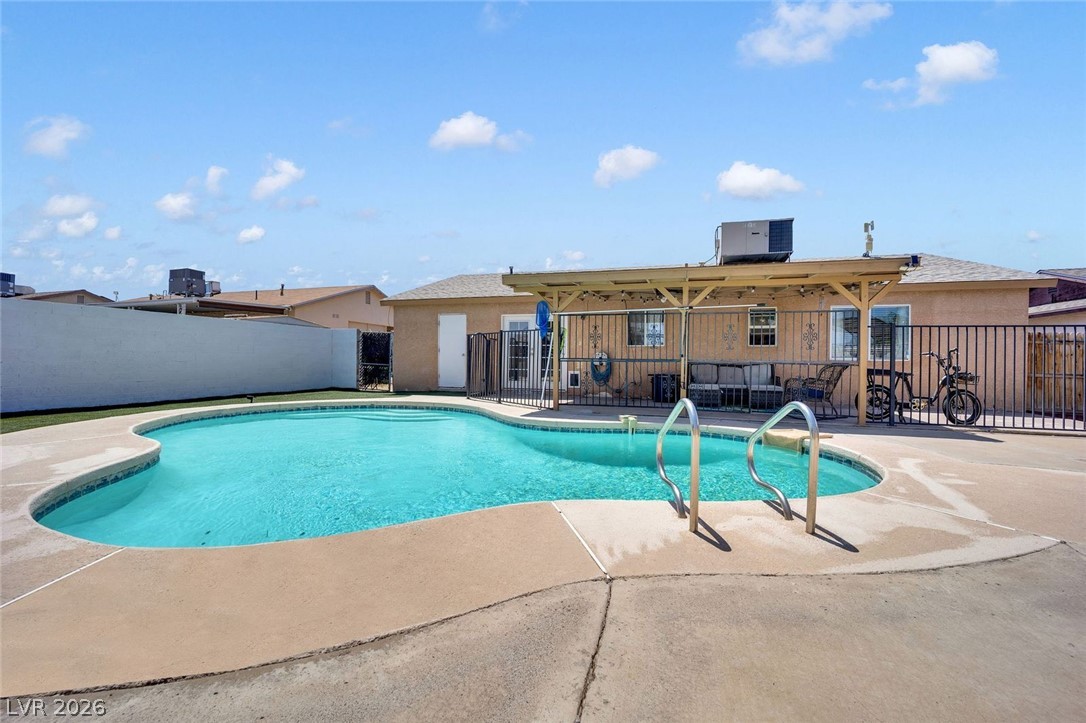 211 Fir Street Henderson NV 89015