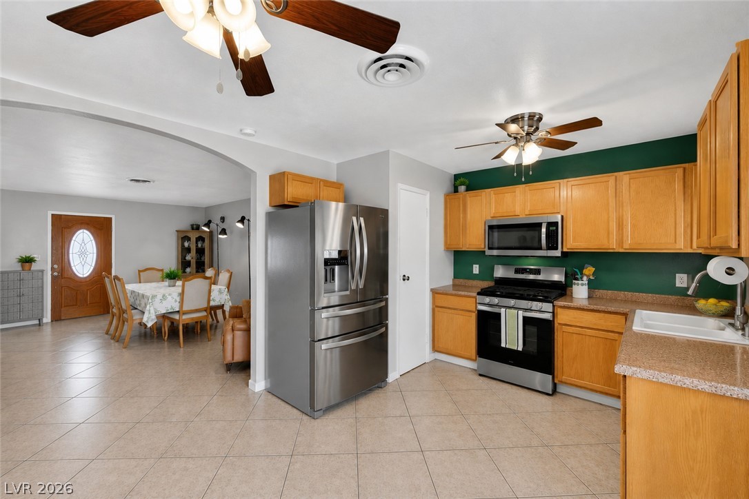 211 Fir Street Henderson NV 89015