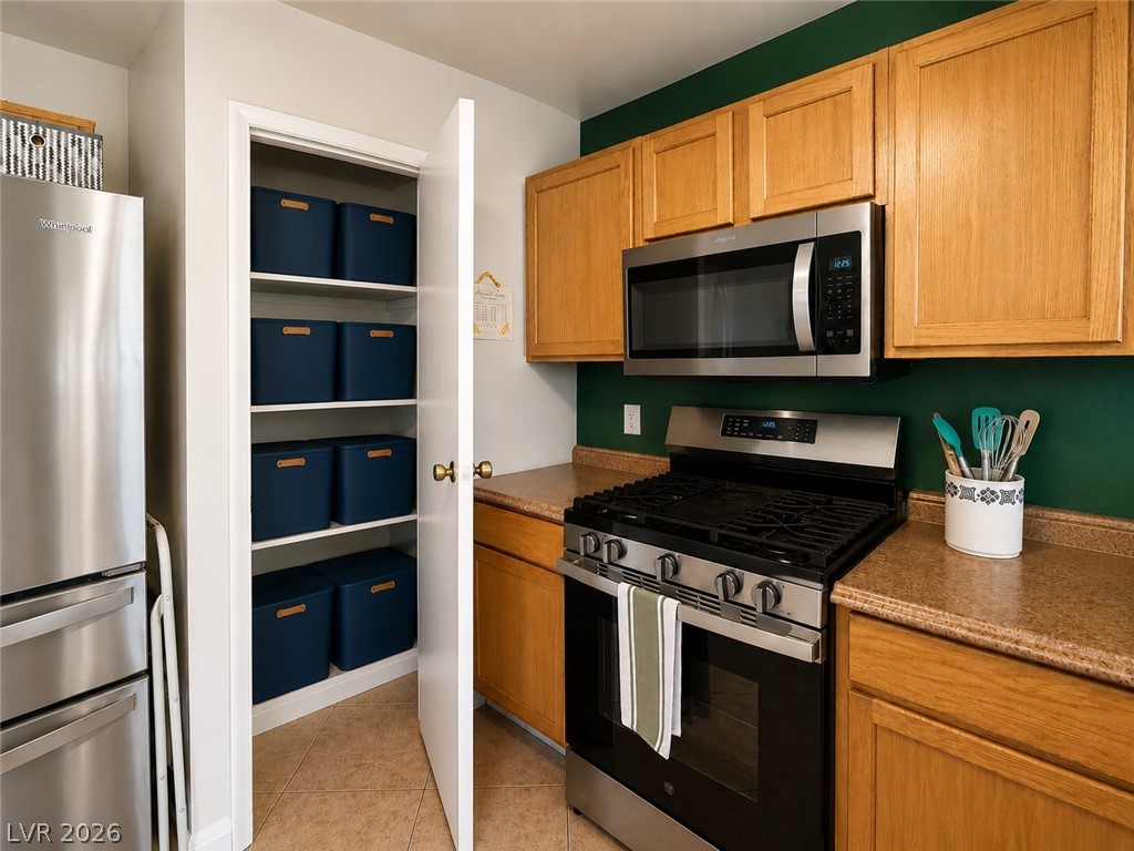 211 Fir Street Henderson NV 89015