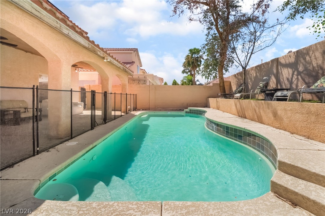 7527 Jacaranda Leaf Street Las Vegas NV 89139