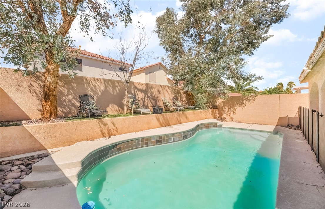 7527 Jacaranda Leaf Street Las Vegas NV 89139