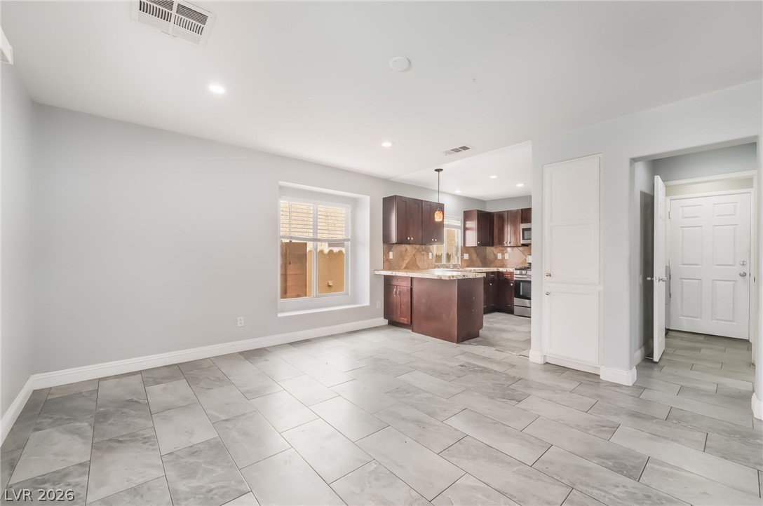 7527 Jacaranda Leaf Street Las Vegas NV 89139