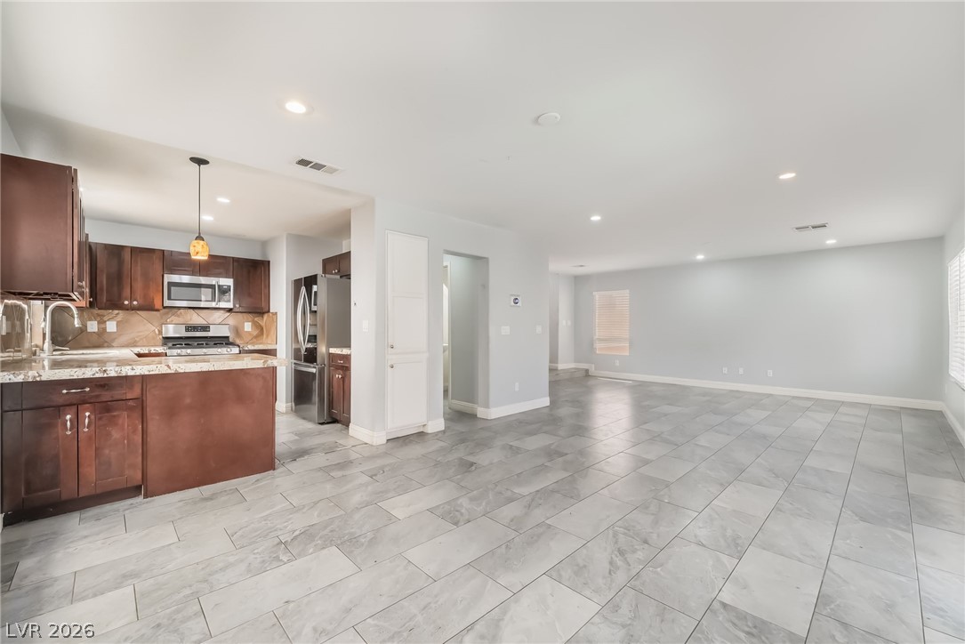 7527 Jacaranda Leaf Street Las Vegas NV 89139