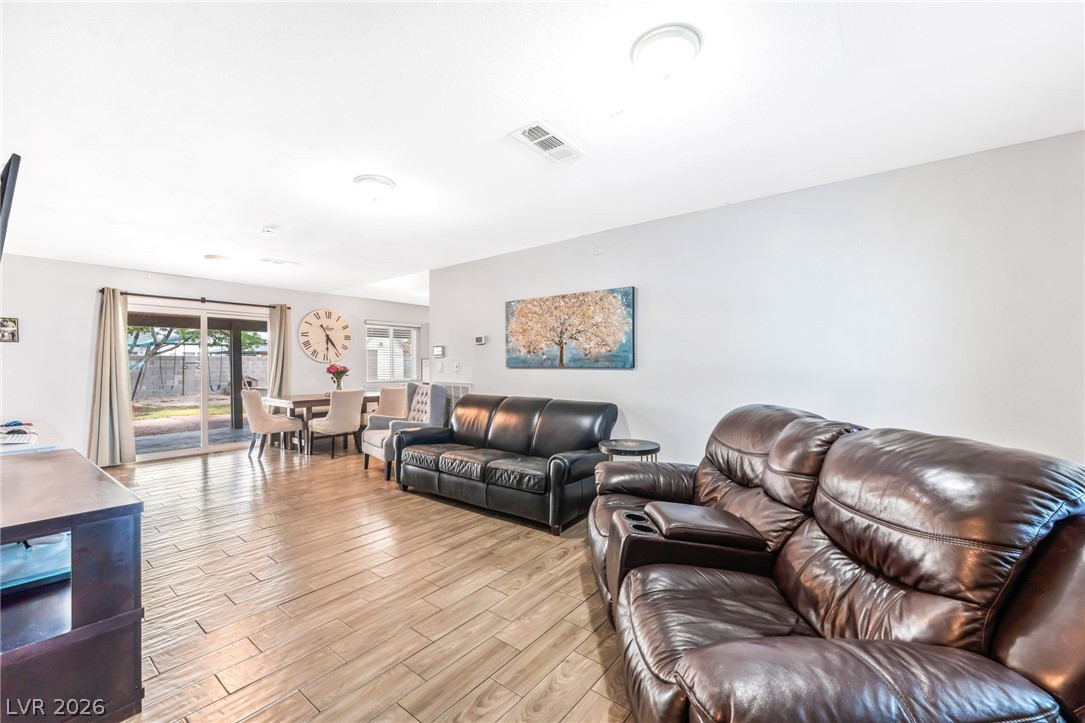 4528 East Harmon Avenue Las Vegas NV 89121