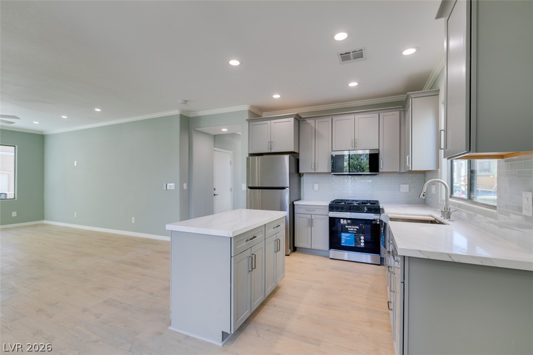 552 Civic Holiday Avenue North Las Vegas NV 89031