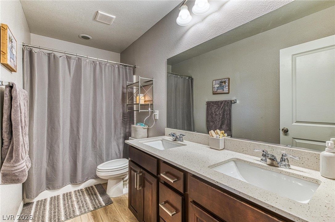 5631 Weeping Wall Street North Las Vegas NV 89031