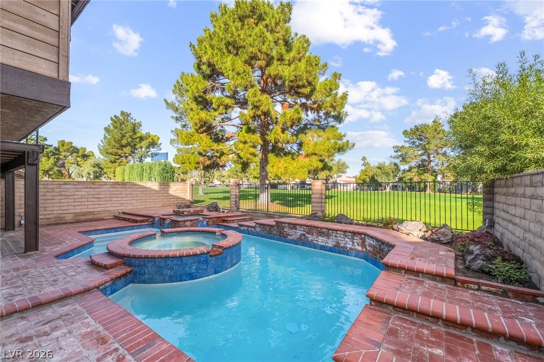 968 Pinehurst Drive Las Vegas NV 89109