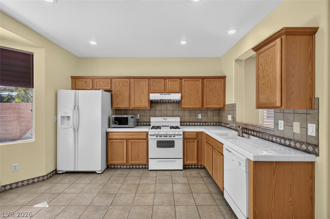 5932 Lingering Breeze Street Las Vegas NV 89148