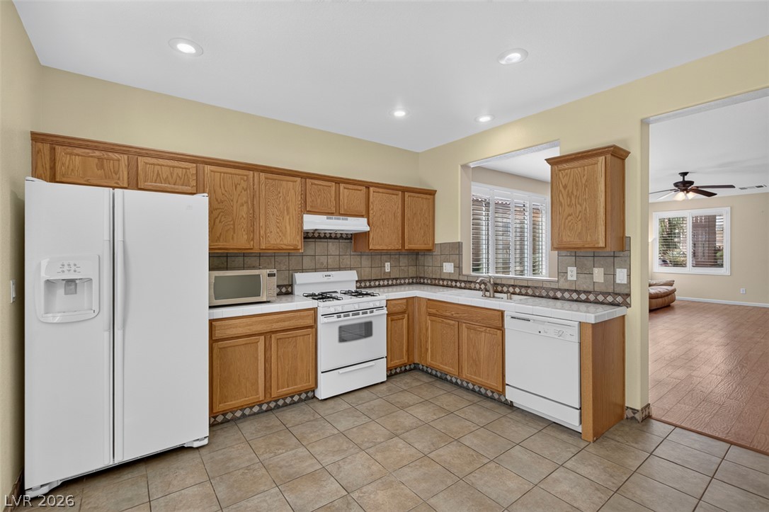 5932 Lingering Breeze Street Las Vegas NV 89148
