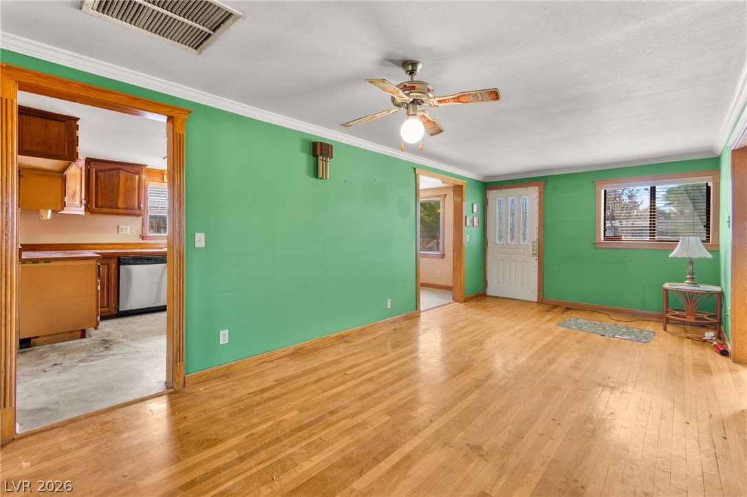 5722 Evergreen Avenue Las Vegas NV 89107