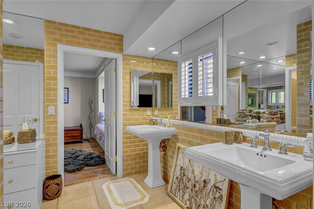 24 Quail Run Road Henderson NV 89014