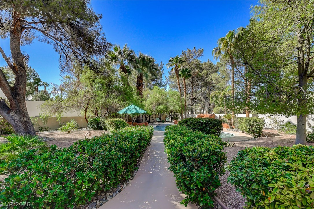 24 Quail Run Road Henderson NV 89014