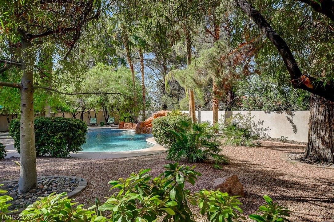 24 Quail Run Road Henderson NV 89014
