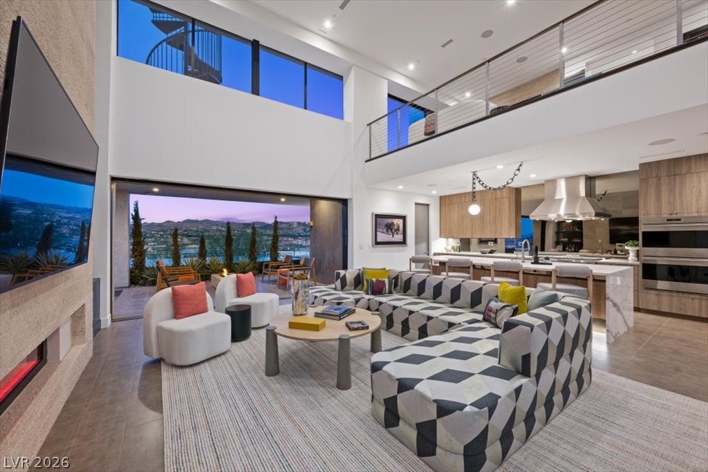 32 Highland Cove Lane Henderson NV 89011