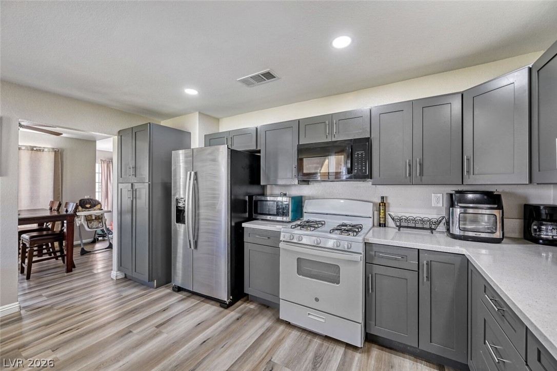 1586 Angel Falls Street Las Vegas NV 89142