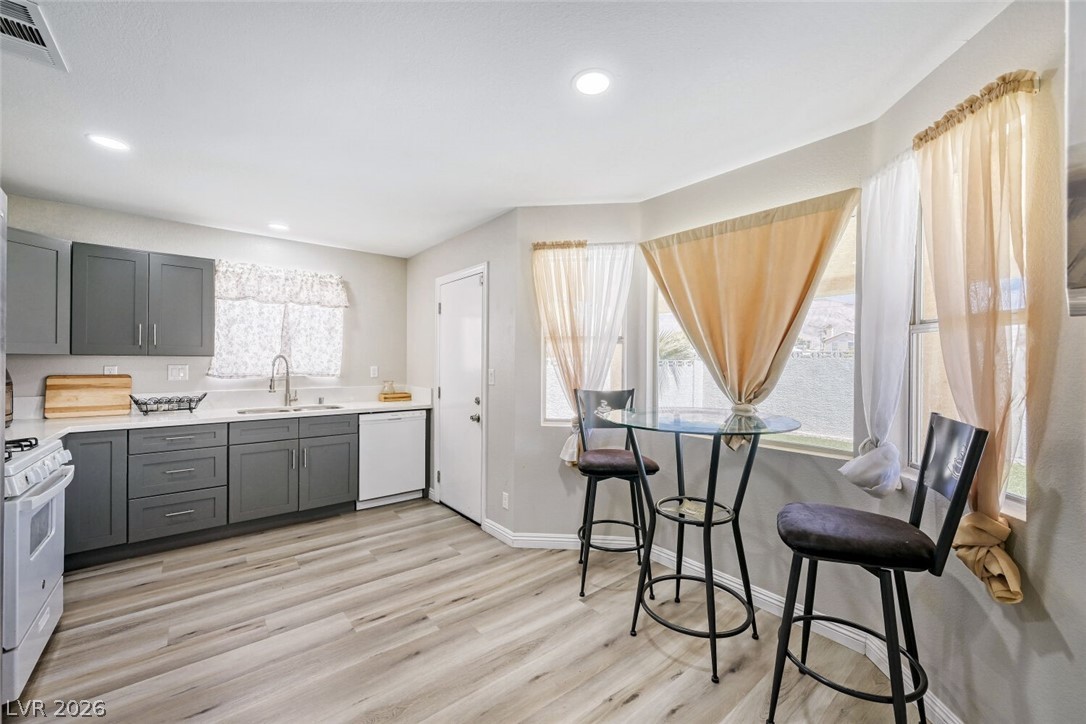 1586 Angel Falls Street Las Vegas NV 89142