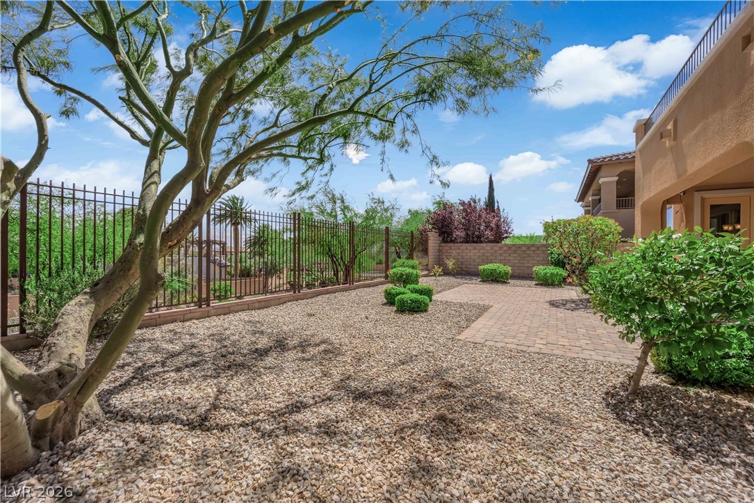 608 Highland Bluff Way Las Vegas NV 89138