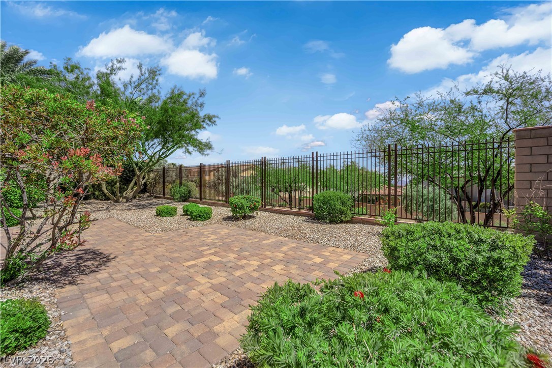 608 Highland Bluff Way Las Vegas NV 89138