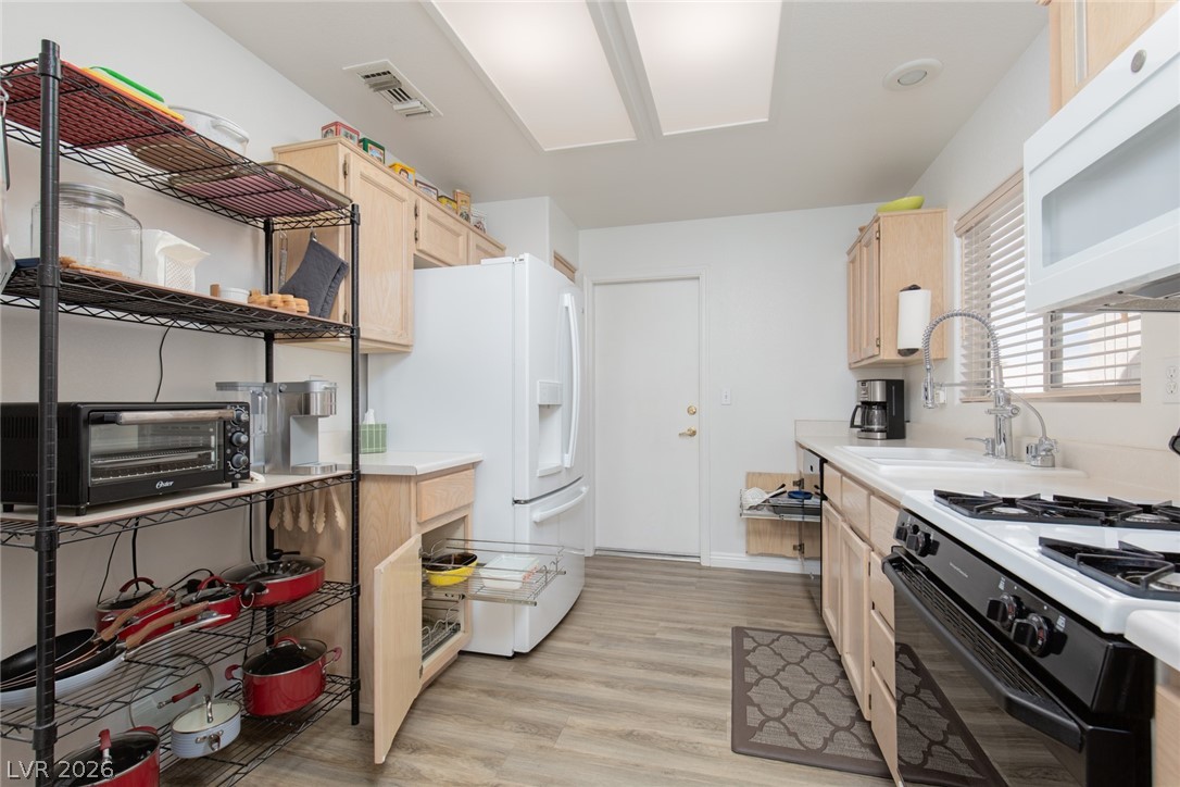 10627 Mission Lakes Avenue Las Vegas NV 89134