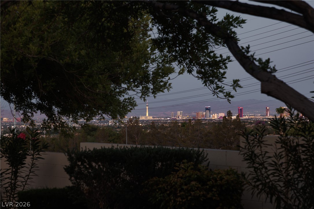 10627 Mission Lakes Avenue Las Vegas NV 89134