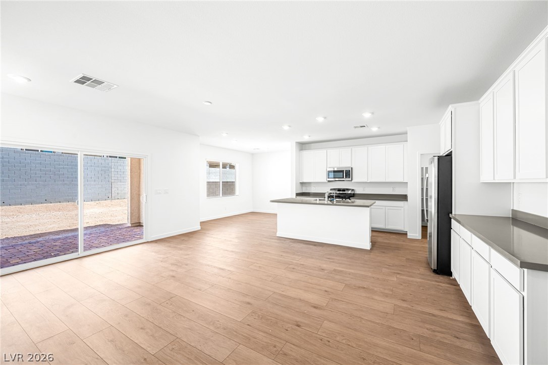8382 Caldera Hills Avenue Las Vegas NV 89147