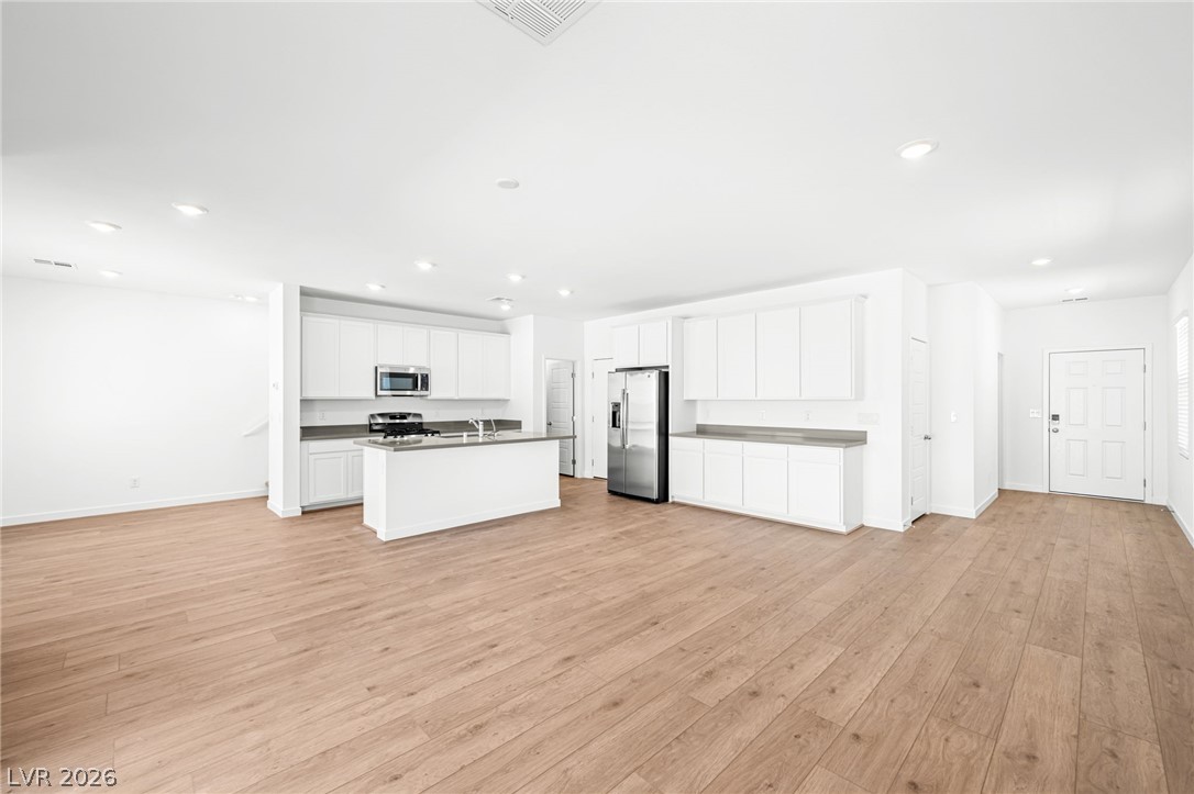 8382 Caldera Hills Avenue Las Vegas NV 89147